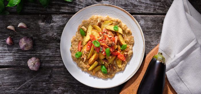 AVIKO Pati Parts Garlic с паста от печен патладжан, домати и шалот (Salata de vinete)